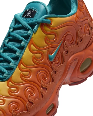 One Piece x Nike Air Max Plus Mera Mera