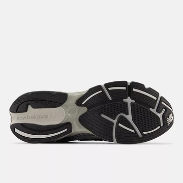 New Balance 2010 Black & Silver Metallic Grey Days 2026