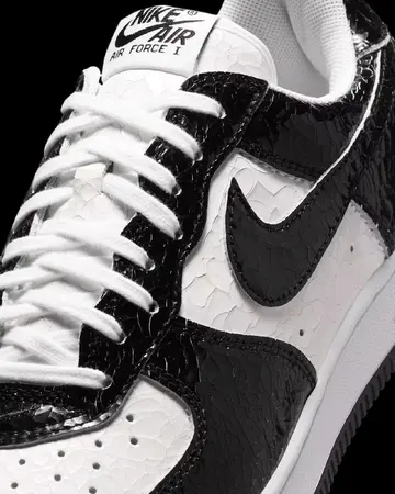 Nike Air Force 1 '01 Cracked Leather Black
