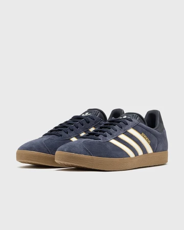 Juventus x adidas Gazelle Terrace schräg
