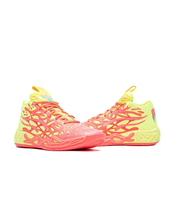 Puma MB.04 1Love schräg