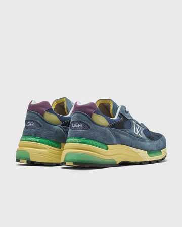 New Balance 992 Made in USA Sea Stone schräg