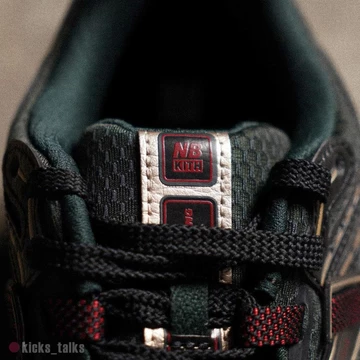Details des Kith New Balance 1906R Black