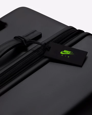 Nike Air Force 1 Hardshell 29" Suitcase Black 143L Detailbild
