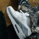 Air Max 90 PRM "Grey Fog" & "Cream" in allen Größen via Nike! 💨 Cream ist stark! 🍰